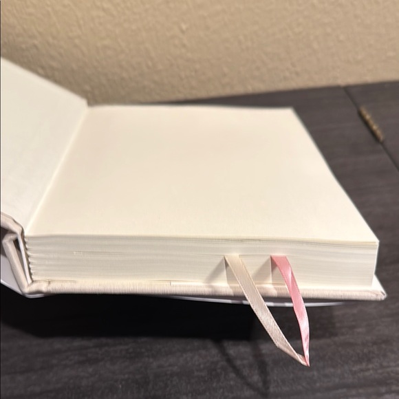 White Journal for The Jilly Box - Picture 6 of 6